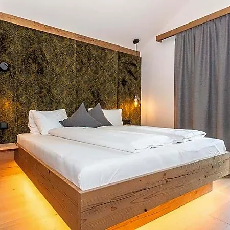 Schiederhof Hotel 4*