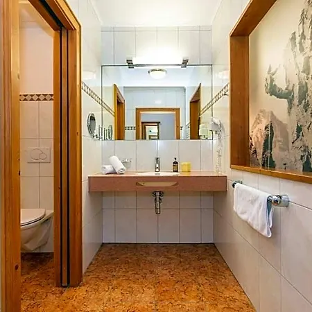 Schiederhof Hotel 4*