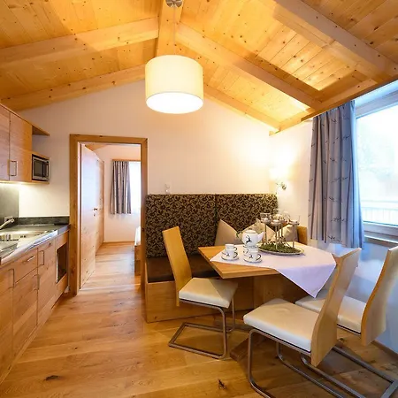 Schiederhof 4*