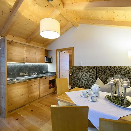 Schiederhof 4*