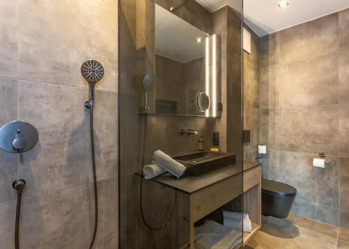 Schiederhof Hotell 4*