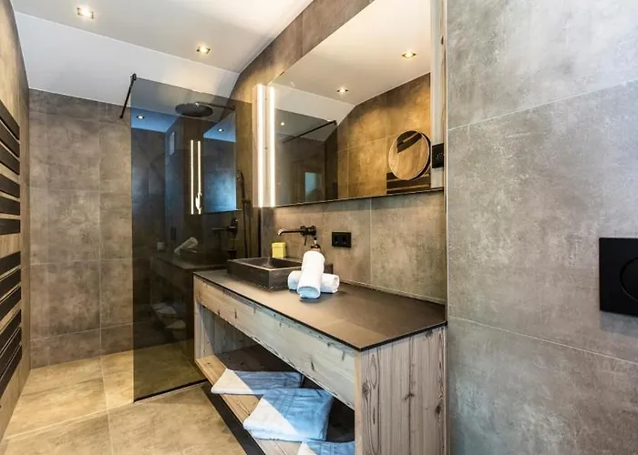 Schiederhof 4*